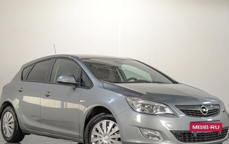 Opel Astra J, 2010 год, 579 000 рублей, 1 фотография