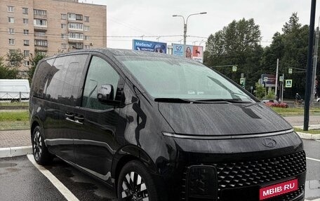 Hyundai Staria, 2024 год, 8 995 000 рублей, 1 фотография