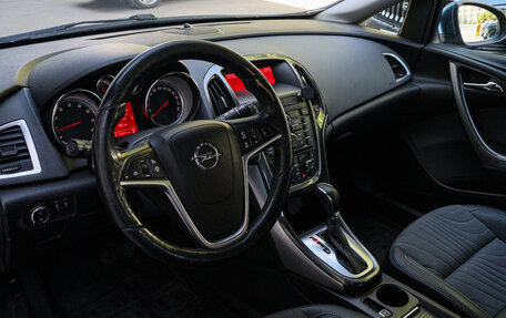 Opel Astra J, 2013 год, 820 000 рублей, 3 фотография