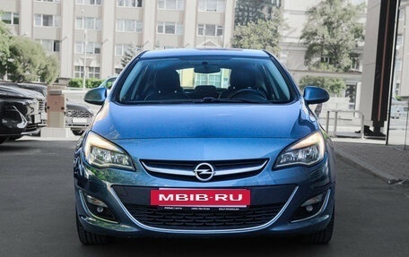 Opel Astra J, 2013 год, 820 000 рублей, 2 фотография