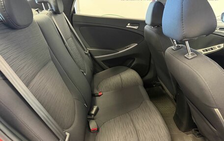 Hyundai Solaris II рестайлинг, 2015 год, 999 000 рублей, 14 фотография