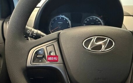 Hyundai Solaris II рестайлинг, 2015 год, 999 000 рублей, 26 фотография