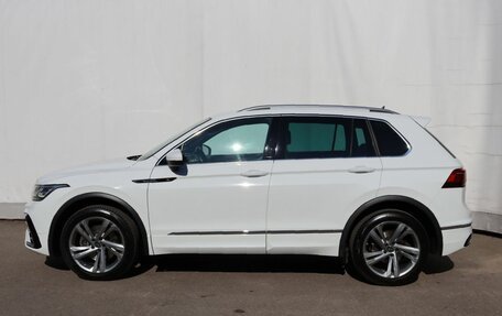 Volkswagen Tiguan II, 2021 год, 3 699 000 рублей, 8 фотография
