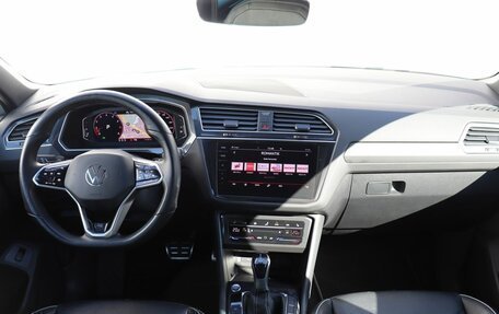 Volkswagen Tiguan II, 2021 год, 3 699 000 рублей, 14 фотография