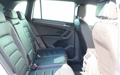 Volkswagen Tiguan II, 2021 год, 3 699 000 рублей, 22 фотография
