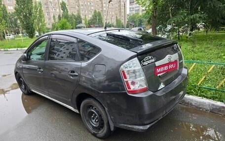 Toyota Prius, 2007 год, 500 000 рублей, 3 фотография