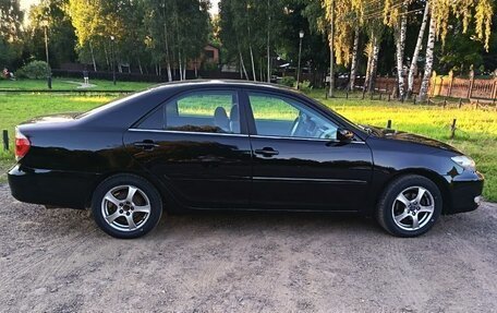 Toyota Camry V40, 2004 год, 620 000 рублей, 2 фотография