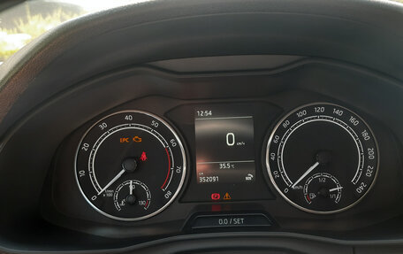 Skoda Rapid II, 2021 год, 850 000 рублей, 9 фотография