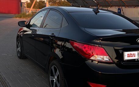 Hyundai Solaris II рестайлинг, 2012 год, 930 000 рублей, 8 фотография