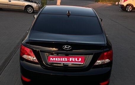 Hyundai Solaris II рестайлинг, 2012 год, 930 000 рублей, 4 фотография