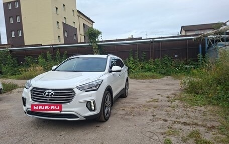 Hyundai Santa Fe III рестайлинг, 2017 год, 2 350 000 рублей, 2 фотография