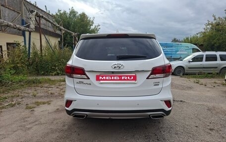 Hyundai Santa Fe III рестайлинг, 2017 год, 2 350 000 рублей, 4 фотография