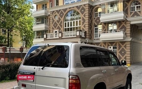Toyota Land Cruiser 100 рестайлинг 2, 1998 год, 1 279 000 рублей, 3 фотография