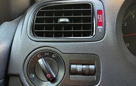 Volkswagen Polo VI (EU Market), 2012 год, 670 000 рублей, 18 фотография
