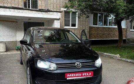 Volkswagen Polo VI (EU Market), 2012 год, 670 000 рублей, 3 фотография