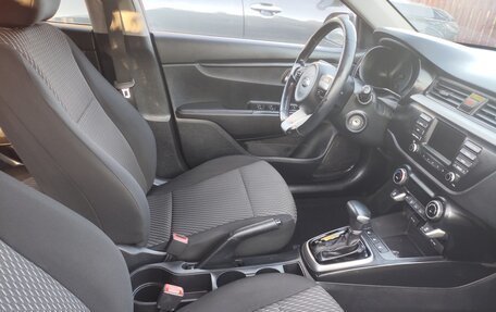 KIA Rio IV, 2019 год, 1 200 000 рублей, 7 фотография