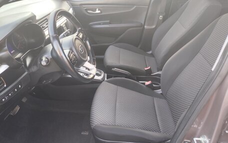 KIA Rio IV, 2019 год, 1 200 000 рублей, 10 фотография