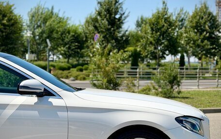 Mercedes-Benz E-Класс, 2019 год, 3 290 000 рублей, 7 фотография