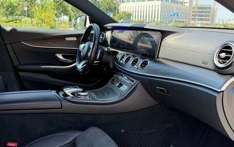 Mercedes-Benz E-Класс, 2019 год, 3 290 000 рублей, 13 фотография