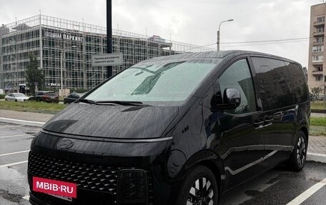 Hyundai Staria, 2024 год, 8 995 000 рублей, 2 фотография