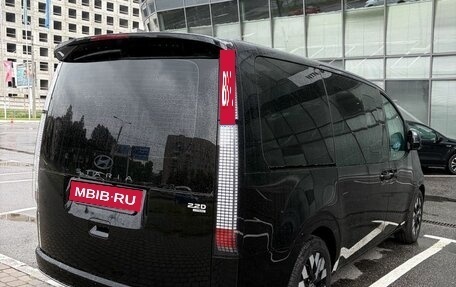 Hyundai Staria, 2024 год, 8 995 000 рублей, 4 фотография
