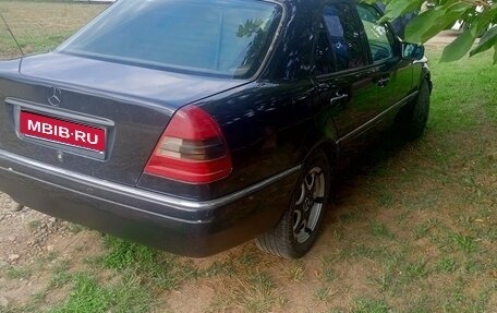 Mercedes-Benz C-Класс, 1995 год, 430 000 рублей, 1 фотография