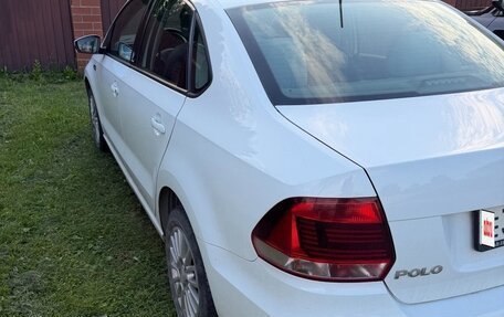 Volkswagen Polo VI (EU Market), 2016 год, 1 050 000 рублей, 3 фотография