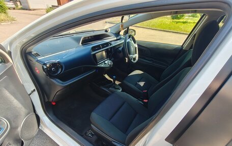 Toyota Aqua I, 2016 год, 875 000 рублей, 8 фотография