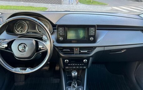 Skoda Rapid II, 2021 год, 1 499 000 рублей, 13 фотография