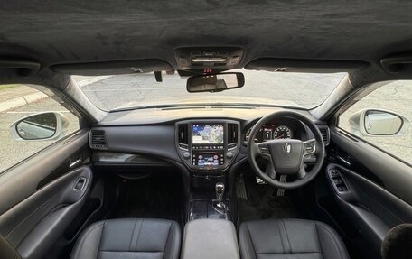 Toyota Crown, 2017 год, 3 000 000 рублей, 8 фотография