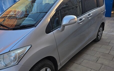 Honda Freed I, 2012 год, 1 150 000 рублей, 5 фотография