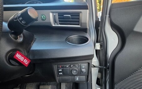 Honda Freed I, 2012 год, 1 150 000 рублей, 11 фотография