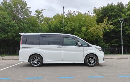 Honda Stepwgn IV, 2019 год, 2 400 000 рублей, 5 фотография