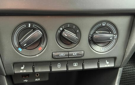 Skoda Rapid I, 2015 год, 809 000 рублей, 20 фотография