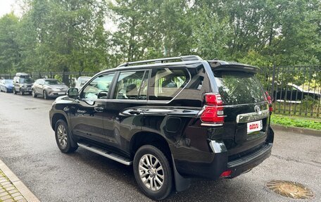 Toyota Land Cruiser Prado 150 рестайлинг 2, 2020 год, 6 000 000 рублей, 3 фотография