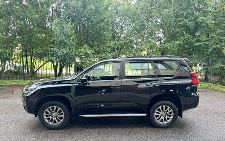 Toyota Land Cruiser Prado 150 рестайлинг 2, 2020 год, 6 000 000 рублей, 2 фотография