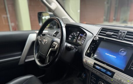 Toyota Land Cruiser Prado 150 рестайлинг 2, 2020 год, 6 000 000 рублей, 21 фотография