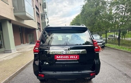 Toyota Land Cruiser Prado 150 рестайлинг 2, 2020 год, 6 000 000 рублей, 4 фотография