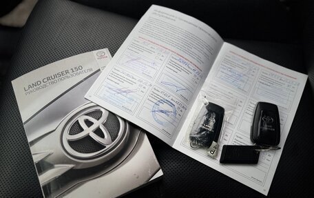 Toyota Land Cruiser Prado 150 рестайлинг 2, 2020 год, 6 000 000 рублей, 36 фотография
