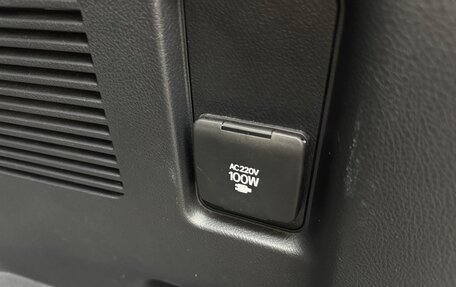 Toyota Land Cruiser Prado 150 рестайлинг 2, 2020 год, 6 000 000 рублей, 33 фотография