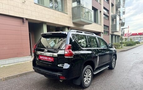 Toyota Land Cruiser Prado 150 рестайлинг 2, 2020 год, 6 000 000 рублей, 5 фотография