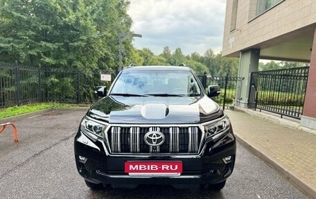 Toyota Land Cruiser Prado 150 рестайлинг 2, 2020 год, 6 000 000 рублей, 8 фотография