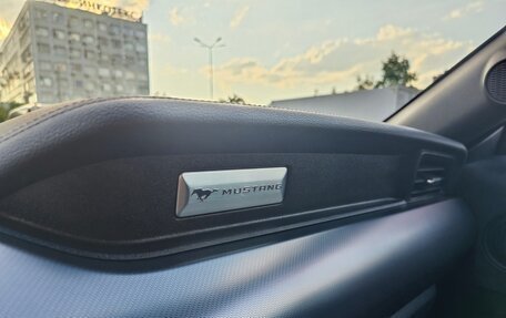 Ford Mustang VI рестайлинг, 2019 год, 3 350 000 рублей, 9 фотография