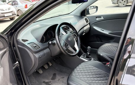 Hyundai Solaris II рестайлинг, 2012 год, 750 000 рублей, 7 фотография