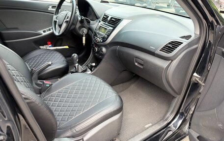 Hyundai Solaris II рестайлинг, 2012 год, 750 000 рублей, 8 фотография