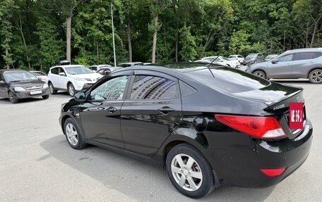 Hyundai Solaris II рестайлинг, 2012 год, 750 000 рублей, 4 фотография