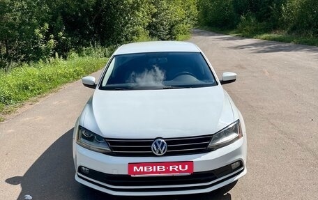 Volkswagen Jetta VI, 2017 год, 1 280 000 рублей, 2 фотография
