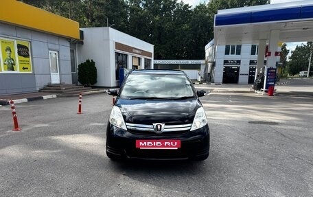 Toyota ISis I, 2011 год, 1 250 000 рублей, 2 фотография
