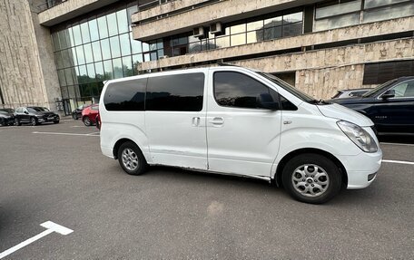 Hyundai Grand Starex Grand Starex I рестайлинг 2, 2008 год, 1 050 000 рублей, 4 фотография