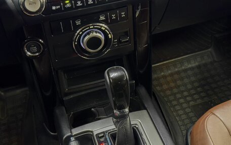 Toyota Land Cruiser Prado 150 рестайлинг 2, 2017 год, 4 349 900 рублей, 11 фотография